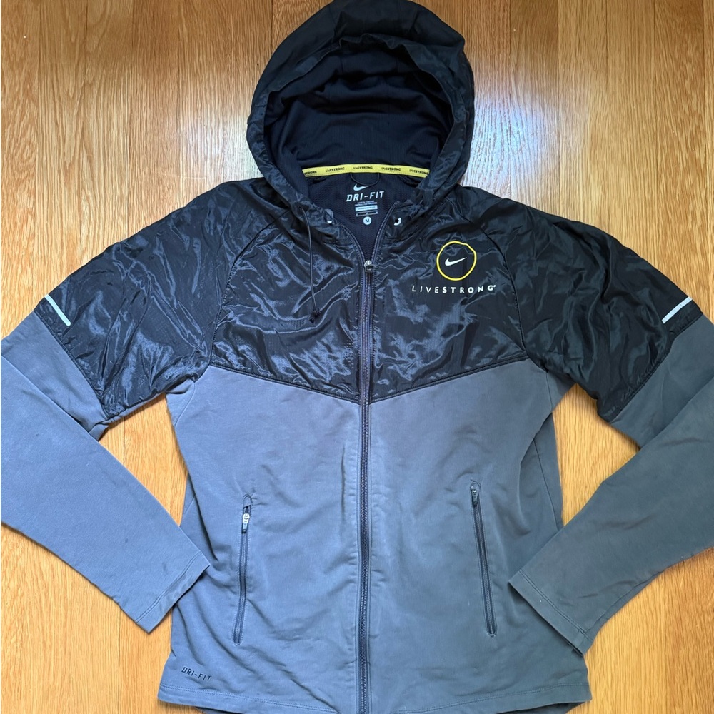 Nike Black and Gray Dri-Fit Jacket - Size M